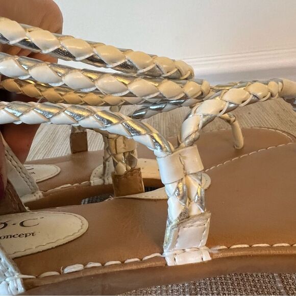 B.o.c Sedge White & Pewter
Womens braided gladiator sandals white size 9 GUC - Picture 9 of 14